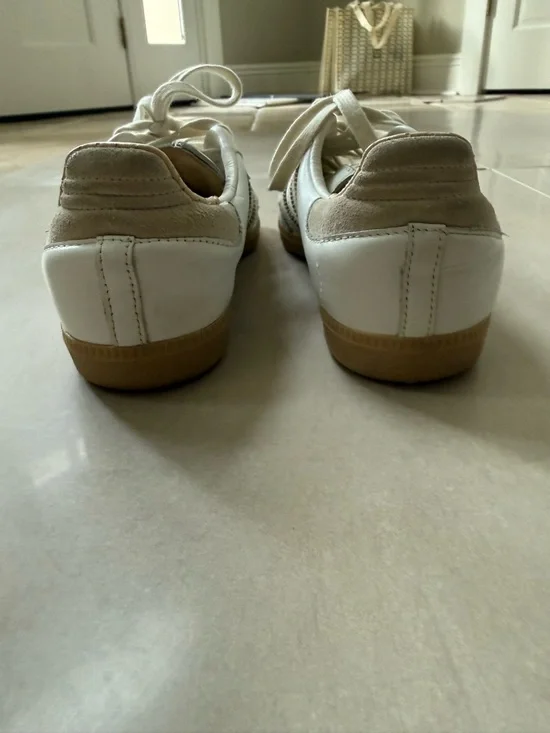 Adidas Samba Classic White Leather Sneakers - Picture 5 of 11